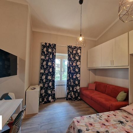Lella Apartment With Free Parking By Florence Sweet Homes Esterno foto