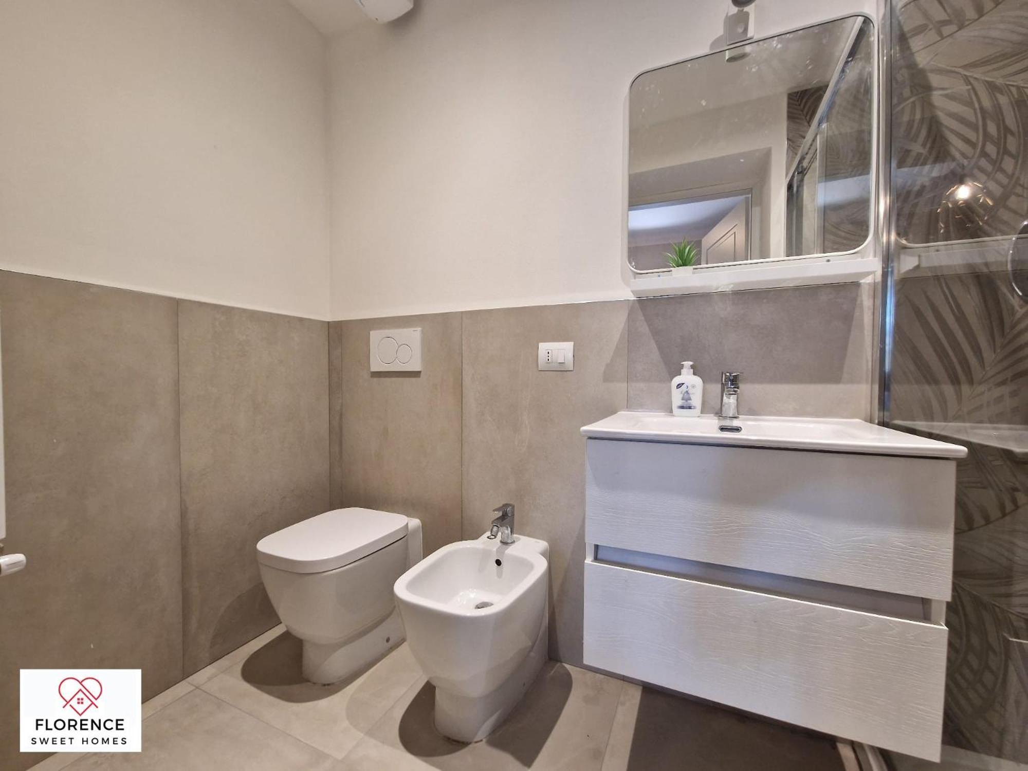 Lella Apartment With Free Parking By Florence Sweet Homes Esterno foto