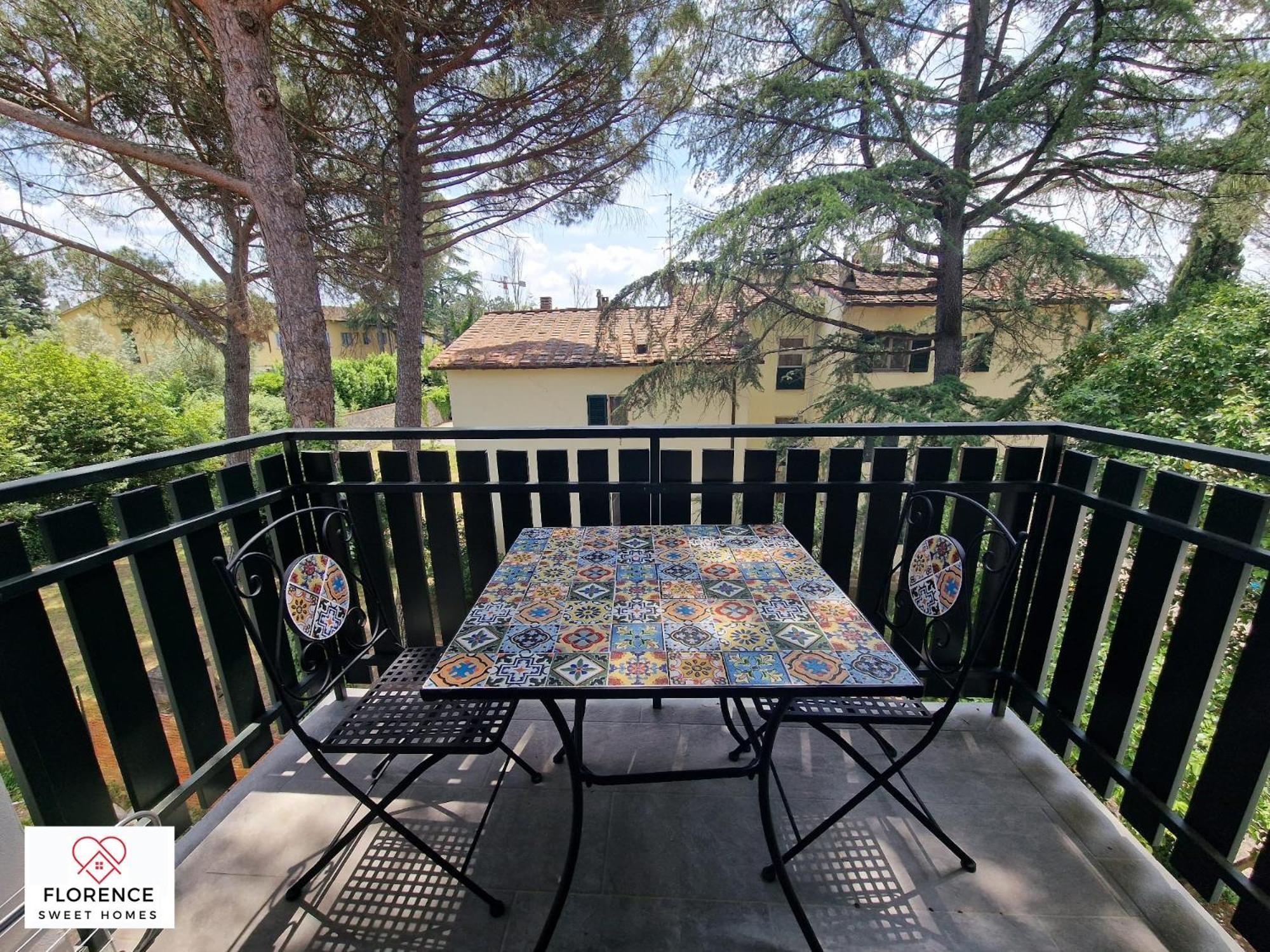 Lella Apartment With Free Parking By Florence Sweet Homes Esterno foto